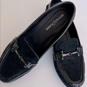 Donald Pliner Filo Loafers in Black Metallic Nubuck - size 8M